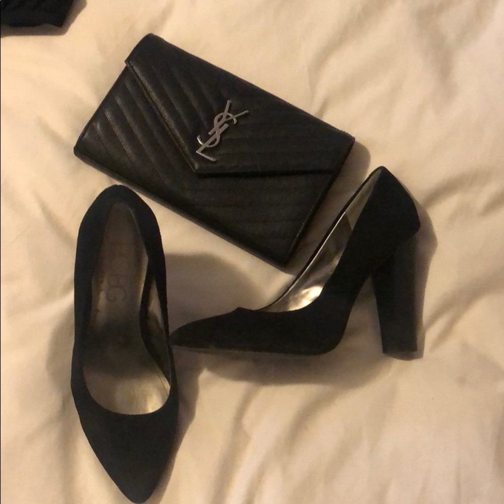 BCBG pumps